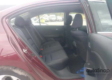 2015 Honda Accord Sport z USA, uszkodzony, nr VIN 1HGCR2F52FA017713